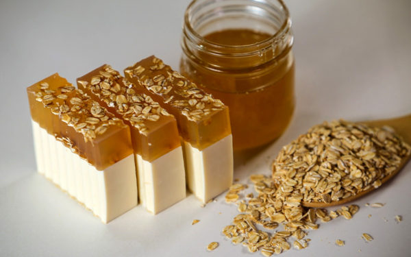 Oatmeal & Honey Soap - Image 2